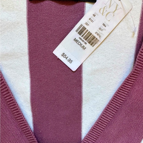 NWT New York and Company Sweater - Picture 3 of 8